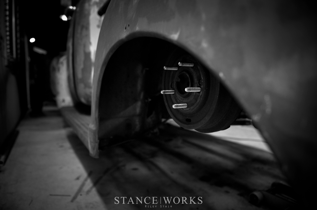 Air-Lift-3H-Management-Install-How-To-chevy-axle-bagged
