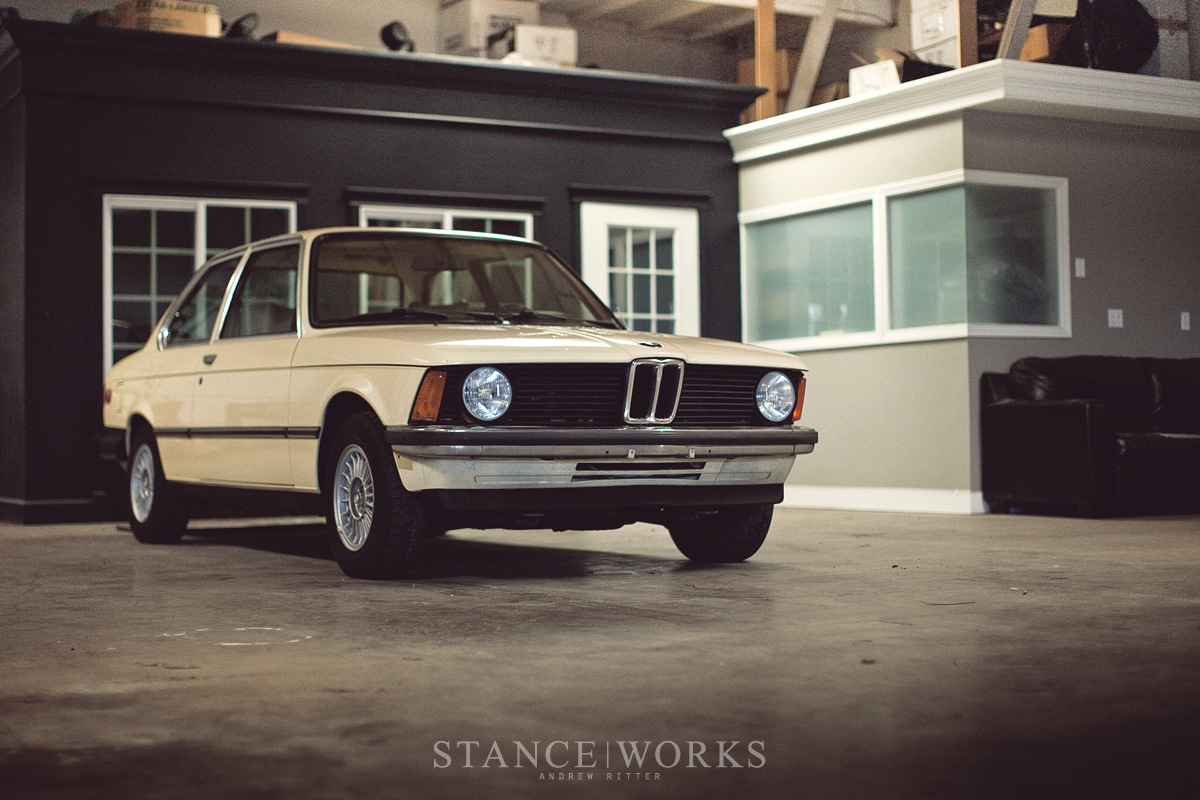stanceworks-garage-shop-bmw-e21-320i
