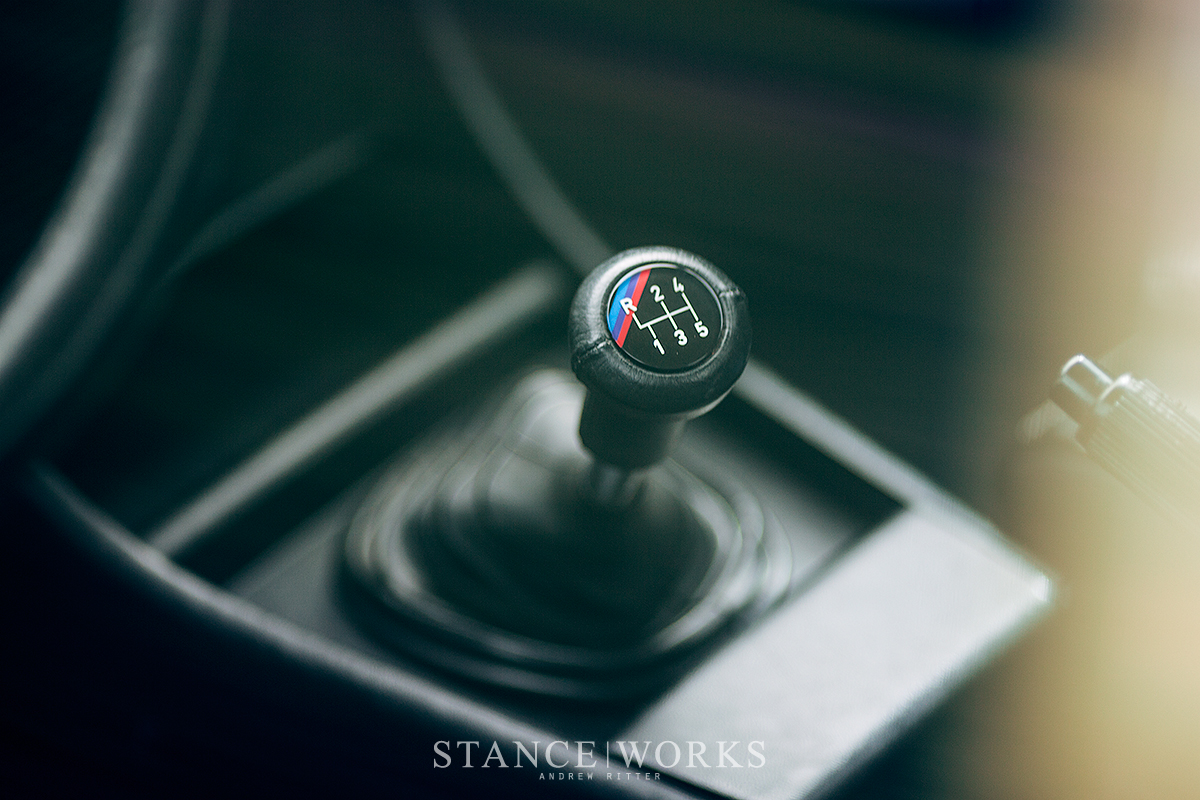 bmw-2002-turbo-5-speed-shift-knob