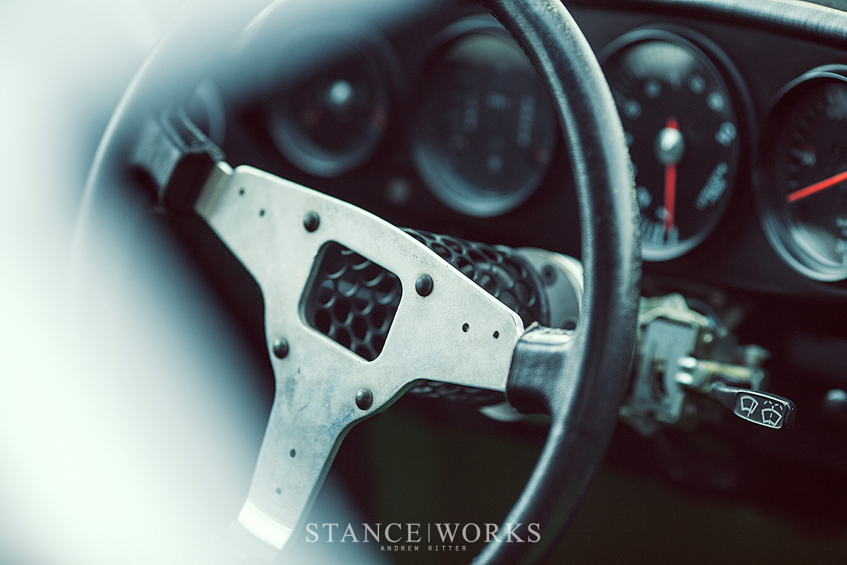 porsche-911rsr-74-steering-wheel