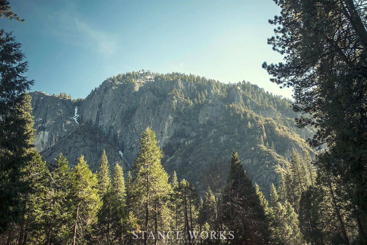 Yosemite-national-park-rock-face-trees