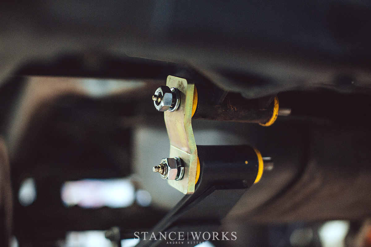 montero-leaf-spring-shackle-arb-OME