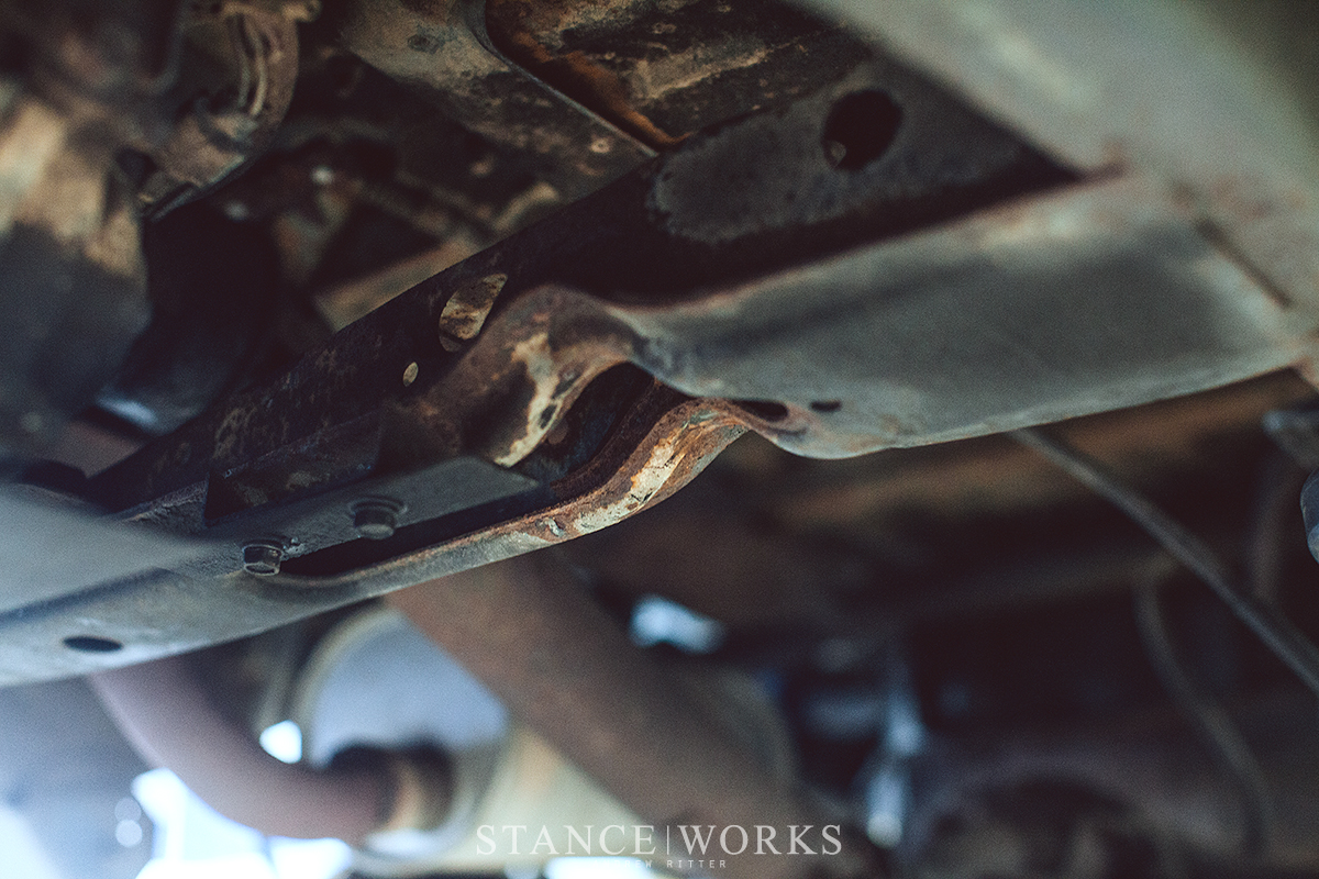 torsion-bar-mount-rear